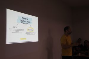 Leia mais sobre o artigo Instituto Ubíqua inaugura curso inovador de Analista de Mídias Sociais com foco em Empreendedorismo Digital e Sustentabilidade